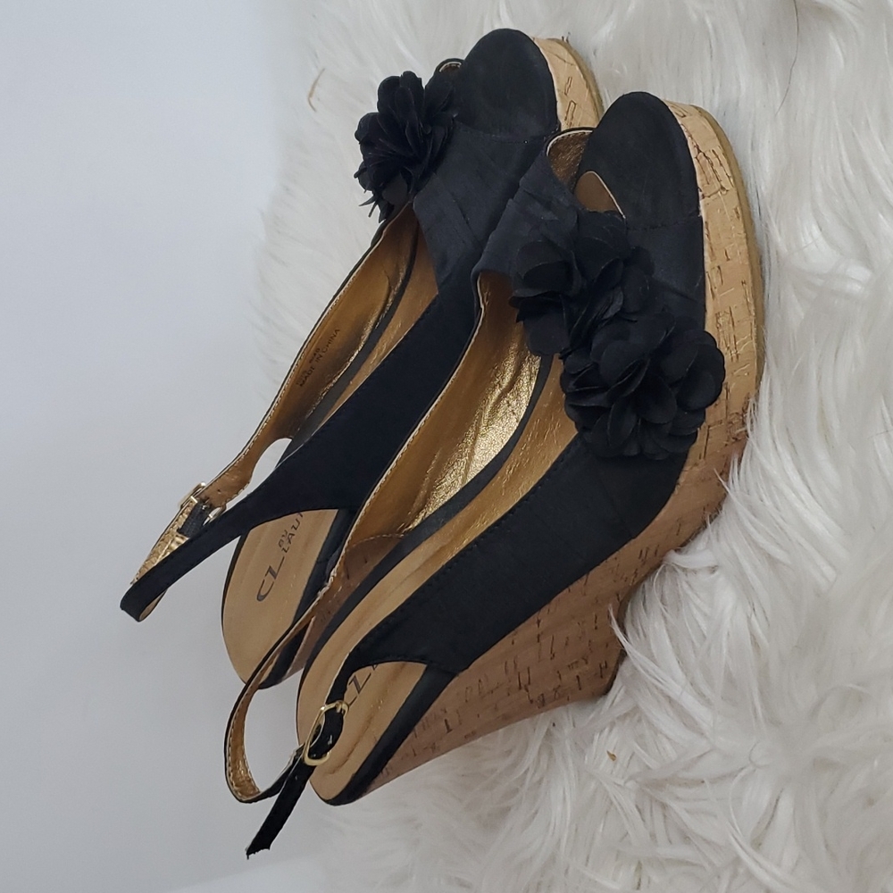 🐞 CL by Laundry Black Wedge Shoes Size 9